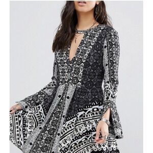 Free People Tegan Border Mini Dress Black White Boho Tribal Cutout V Neck Size 2